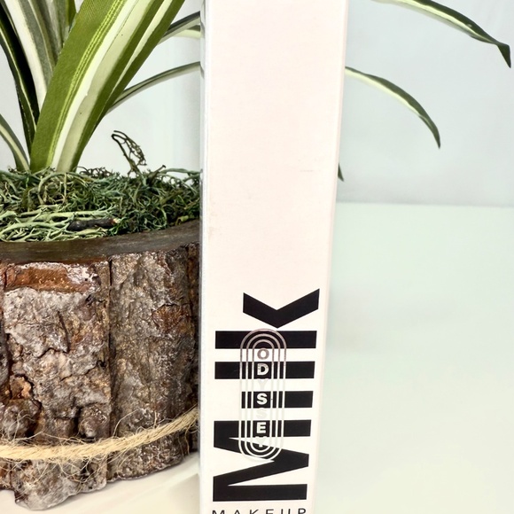 Milk Makeup, Odyssey Lip Oil Gloss, Hydrating lip gloss, Globetrot - Picture 6 of 8